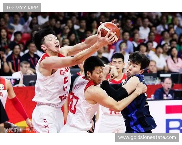 王哲林带领中国男篮崭新征程 备战国际赛事展现领袖风范