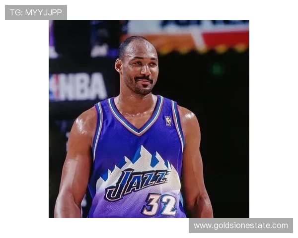 卡尔马龙的传奇生涯与NBA历史中大前锋角色的全面演变分析