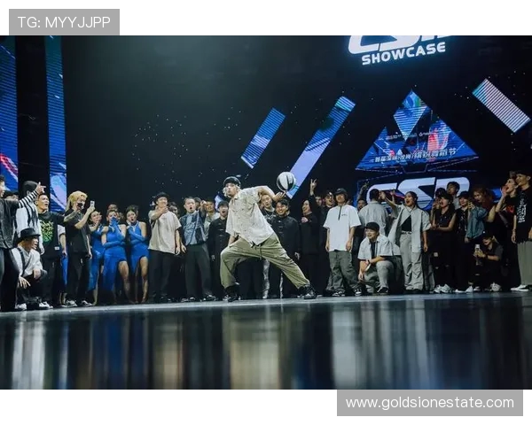 武汉街舞队与深圳街舞队赛后复盘团队协作的精彩瞬间与经验分享 武汉街舞队与深圳街舞队赛后复盘团队协作的精彩瞬间与经验分享