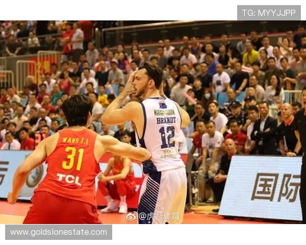 中国篮球队迎战澳大利亚队力争在国际赛场上再创佳绩 中国篮球队迎战澳大利亚队力争在国际赛场上再创佳绩