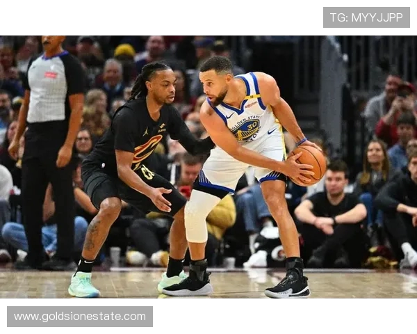 勇士与雷霆2016年精彩对决视频直播回顾与分析