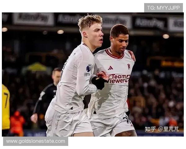 卢顿对曼联比赛前瞻及胜负预测分析，谁能在英超赛场笑到最后